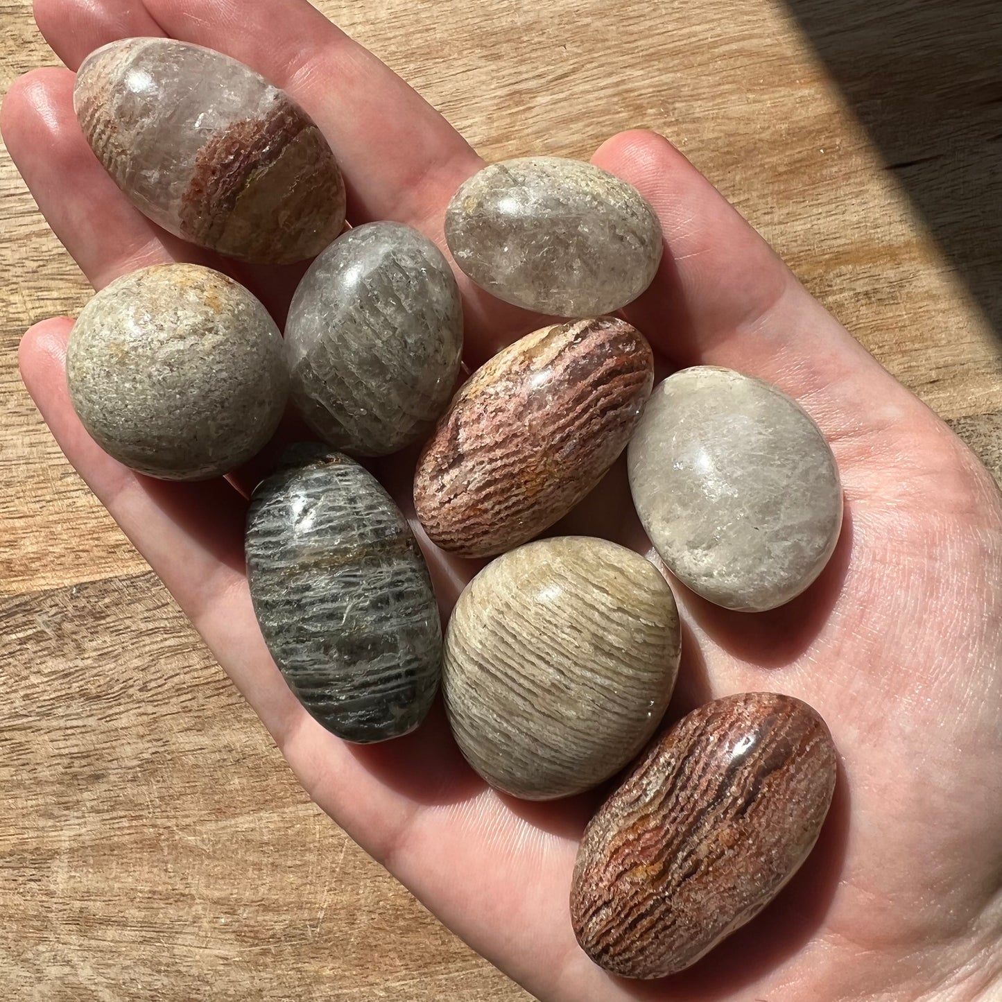 Thousand Layer Garden Quartz Tumble
